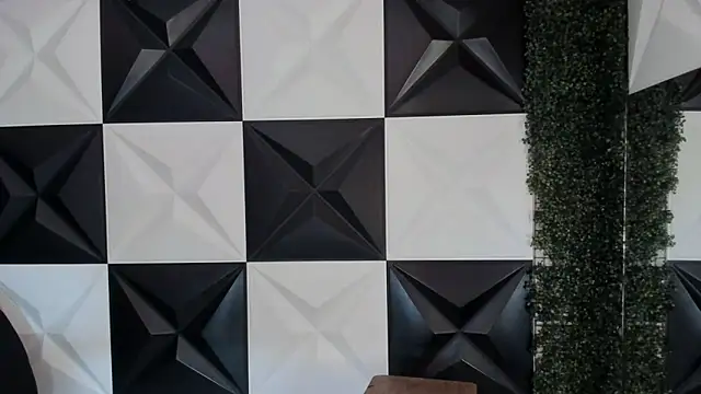 Snapshot of Dani_cumboy chatting on 10/27/25, 02:18 Dani cumboy online show from 10/27/25, 02:18