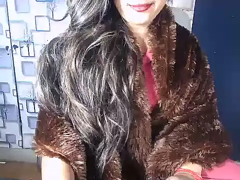 Snapshot of Hot_Naina- chatting on 12/20/24, 04:57 Hot Naina- online show from 12/20/24, 04:57