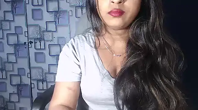 Snapshot of Hot_Naina- chatting on 12/12/24, 04:53 Hot Naina- online show from 12/12/24, 04:53