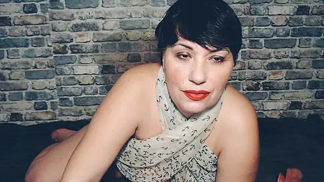 moly rushh online show from 02/15/26, 11:42