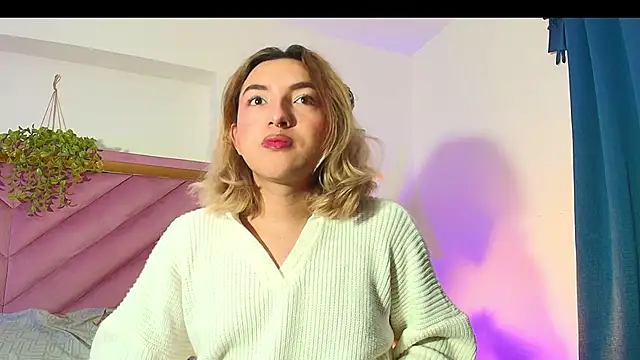 TomLondon  online show from 10/25/25, 01:12