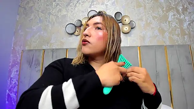 TomLondon  online show from 11/28/25, 12:05