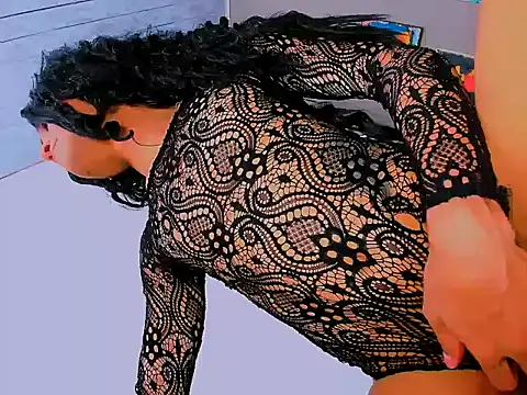 nathasha-hotts online show from 06/18/26, 01:16