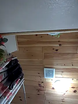 Snapshot of Lilsmokeshow017 chatting on 03/03/26, 10:44 Lilsmokeshow017 online show from 03/03/26, 10:44