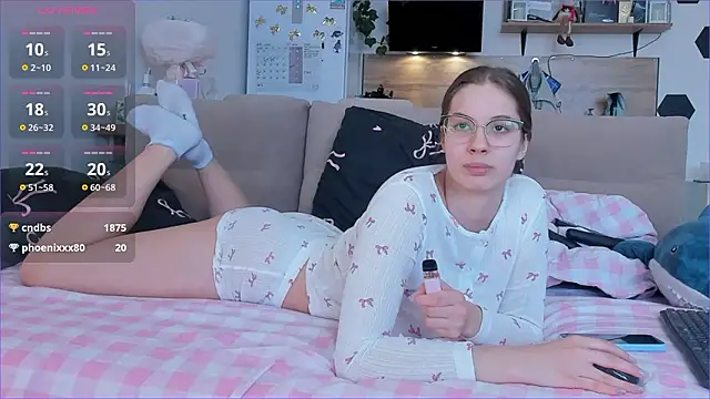 Girl alone home online show from 03/07/26, 04:08