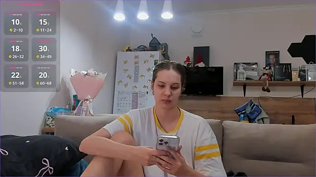 Girl alone home online show from 03/21/26, 01:04