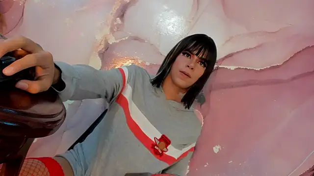 Snapshot of Tiff_Valentine chatting on 02/22/25, 08:18 Tiff Valentine online show from 02/22/25, 08:18