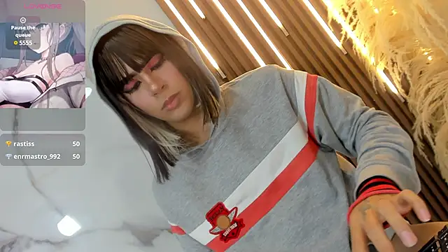 Snapshot of Tiff_Valentine chatting on 03/15/25, 12:15 Tiff Valentine online show from 03/15/25, 12:15