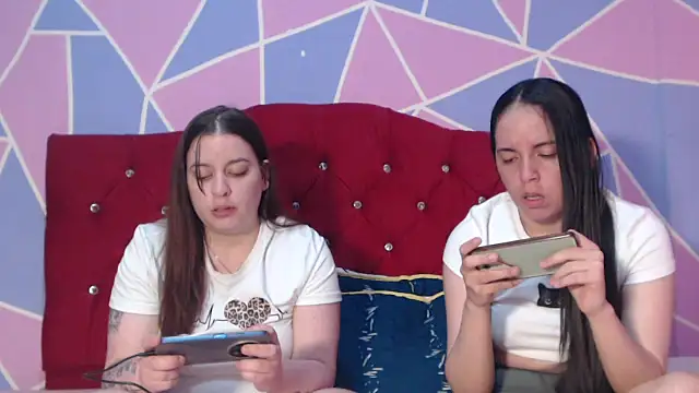 Snapshot of Lola_barbara chatting on 07/04/26, 08:46 Lola barbara online show from 07/04/26, 08:46