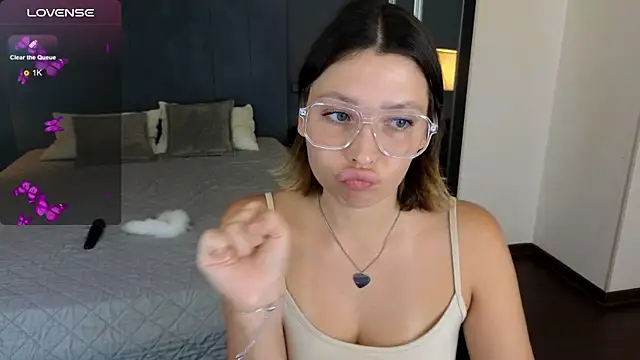 your demi online show from 10/04/25, 07:26