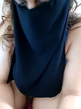 Snapshot of Saakoora chatting on 10/30/25, 08:12 Saakoora online show from 10/30/25, 08:12