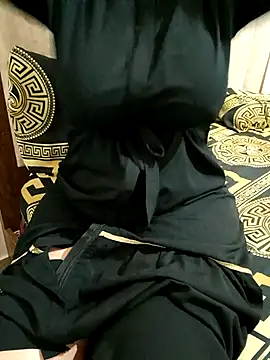 Snapshot of Saakoora chatting on 10/21/25, 08:47 Saakoora online show from 10/21/25, 08:47