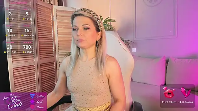 Snapshot of Gloria_Lovely chatting on 01/10/25, 10:39 Gloria Lovely online show from 01/10/25, 10:39