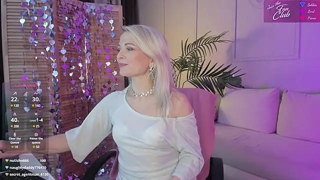 Snapshot of Gloria_Lovely chatting on 02/18/25, 06:47 Gloria Lovely online show from 02/18/25, 06:47