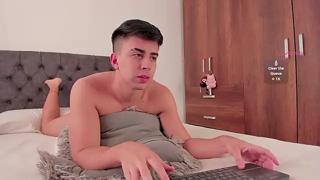 Snapshot of jordanmuskk chatting on 11/08/25, 01:36 jordanmuskk online show from 11/08/25, 01:36