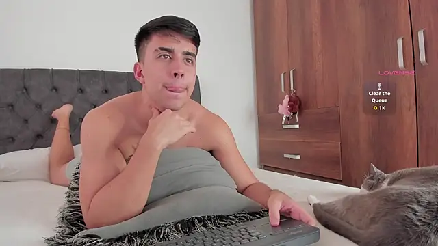 Snapshot of jordanmuskk chatting on 11/03/25, 06:44 jordanmuskk online show from 11/03/25, 06:44