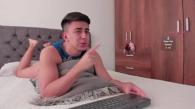 Snapshot of jordanmuskk chatting on 11/10/25, 06:13 jordanmuskk online show from 11/10/25, 06:13