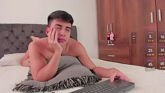 Snapshot of jordanmuskk chatting on 11/16/25, 08:13 jordanmuskk online show from 11/16/25, 08:13