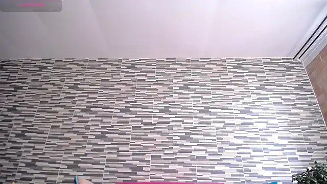 Snapshot of VioletaGomezCo chatting on 05/26/26, 02:37 VioletaGomezCo online show from 05/26/26, 02:37