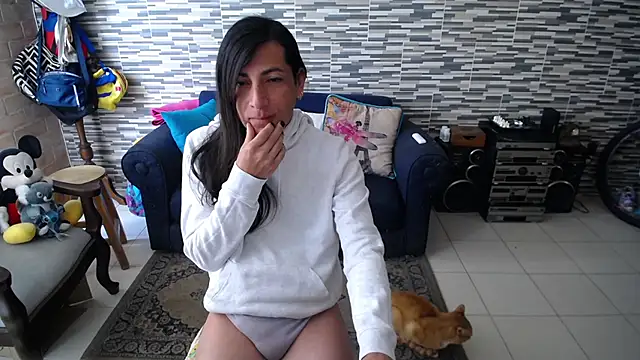 Snapshot of VioletaGomezCo chatting on 04/20/26, 03:24 VioletaGomezCo online show from 04/20/26, 03:24
