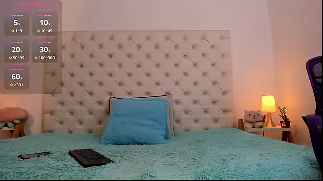 VioletaGomezCo online show from 03/04/26, 07:32