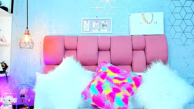 Zoebraham online show from 12/17/25, 09:20