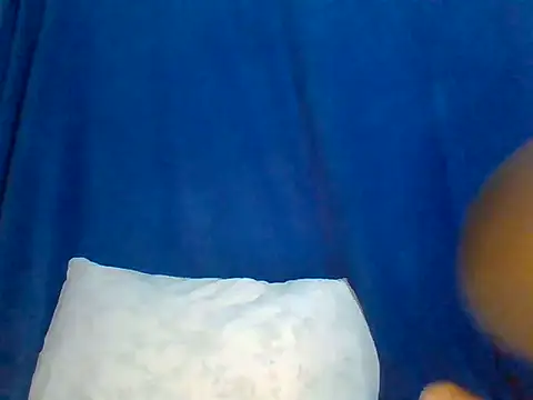 Snapshot of sweet_love00 chatting on 07/16/26, 05:48 sweet love00 online show from 07/16/26, 05:48
