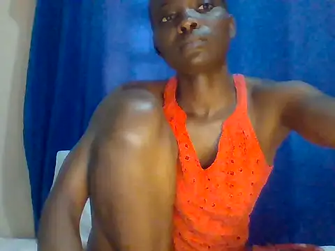 Snapshot of sweet_love00 chatting on 07/14/26, 01:06 sweet love00 online show from 07/14/26, 01:06