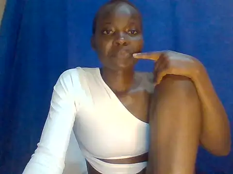 Snapshot of sweet_love00 chatting on 07/12/26, 10:49 sweet love00 online show from 07/12/26, 10:49