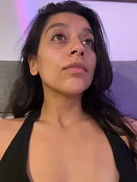 Snapshot of BrittanyDiaz chatting on 05/28/26, 02:08 BrittanyDiaz online show from 05/28/26, 02:08