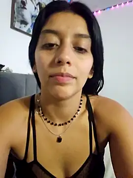 BrittanyDiaz online show from 10/24/25, 07:13