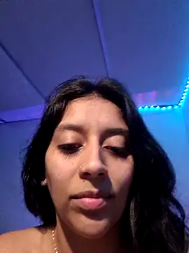 Snapshot of BrittanyDiaz chatting on 03/19/25, 07:06 BrittanyDiaz online show from 03/19/25, 07:06