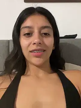 Snapshot of BrittanyDiaz chatting on 05/18/26, 03:06 BrittanyDiaz online show from 05/18/26, 03:06