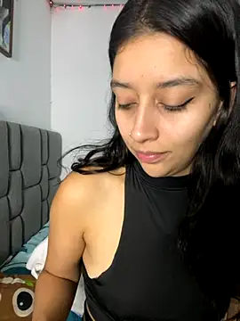 Snapshot of BrittanyDiaz chatting on 09/13/25, 05:46 BrittanyDiaz online show from 09/13/25, 05:46