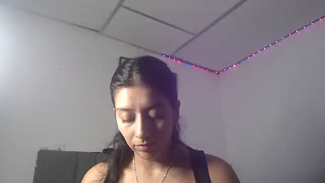 BrittanyDiaz online show from 10/21/25, 08:19