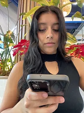 BrittanyDiaz online show from 11/29/25, 10:21