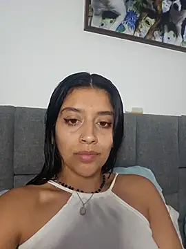 BrittanyDiaz online show from 10/28/25, 08:19