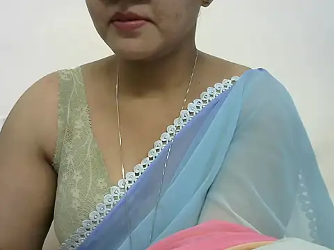 Snapshot of rashmika_reddy chatting on 04/29/26, 05:33 rashmika reddy online show from 04/29/26, 05:33