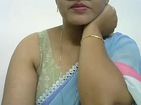 Snapshot of rashmika_reddy chatting on 06/03/26, 06:25 rashmika reddy online show from 06/03/26, 06:25