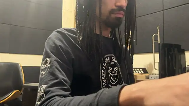 hotcamboy420 online show from 11/19/25, 05:07