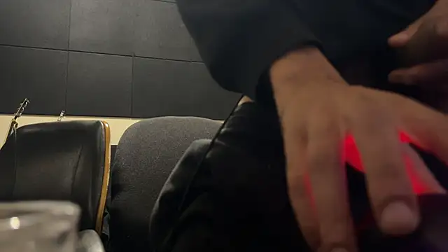 hotcamboy420 online show from 11/15/25, 05:55