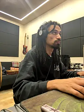 hotcamboy420 online show from 11/17/25, 05:22