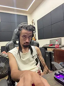 hotcamboy420 online show from 02/28/26, 07:41