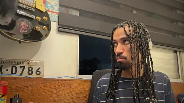 Snapshot of hotcamboy420 chatting on 12/03/24, 05:26 hotcamboy420 online show from 12/03/24, 05:26