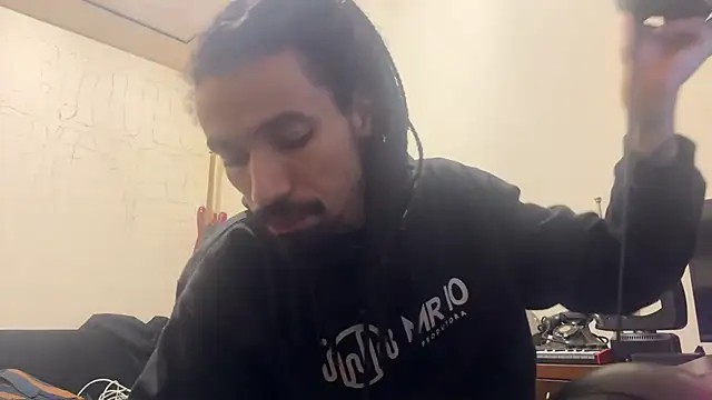 hotcamboy420 online show from 11/02/25, 05:45