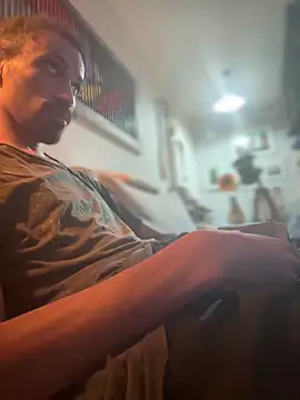 Snapshot of hotcamboy420 chatting on 01/31/25, 02:15 hotcamboy420 online show from 01/31/25, 02:15