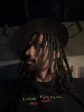 Snapshot of hotcamboy420 chatting on 02/21/25, 05:24 hotcamboy420 online show from 02/21/25, 05:24