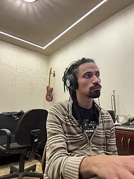 Snapshot of hotcamboy420 chatting on 10/28/25, 06:12 hotcamboy420 online show from 10/28/25, 06:12