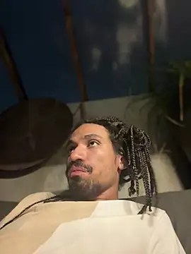 Snapshot of hotcamboy420 chatting on 02/02/25, 01:55 hotcamboy420 online show from 02/02/25, 01:55