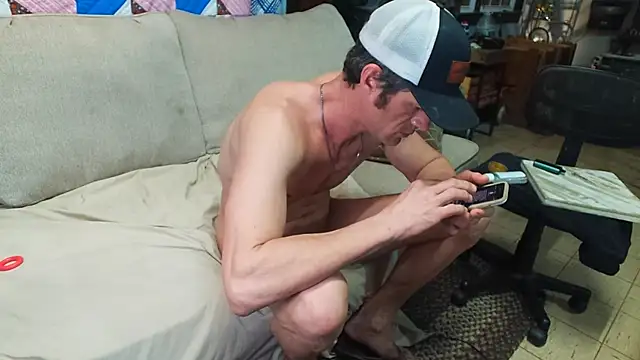 mowingman26 online show from 02/11/25, 05:47